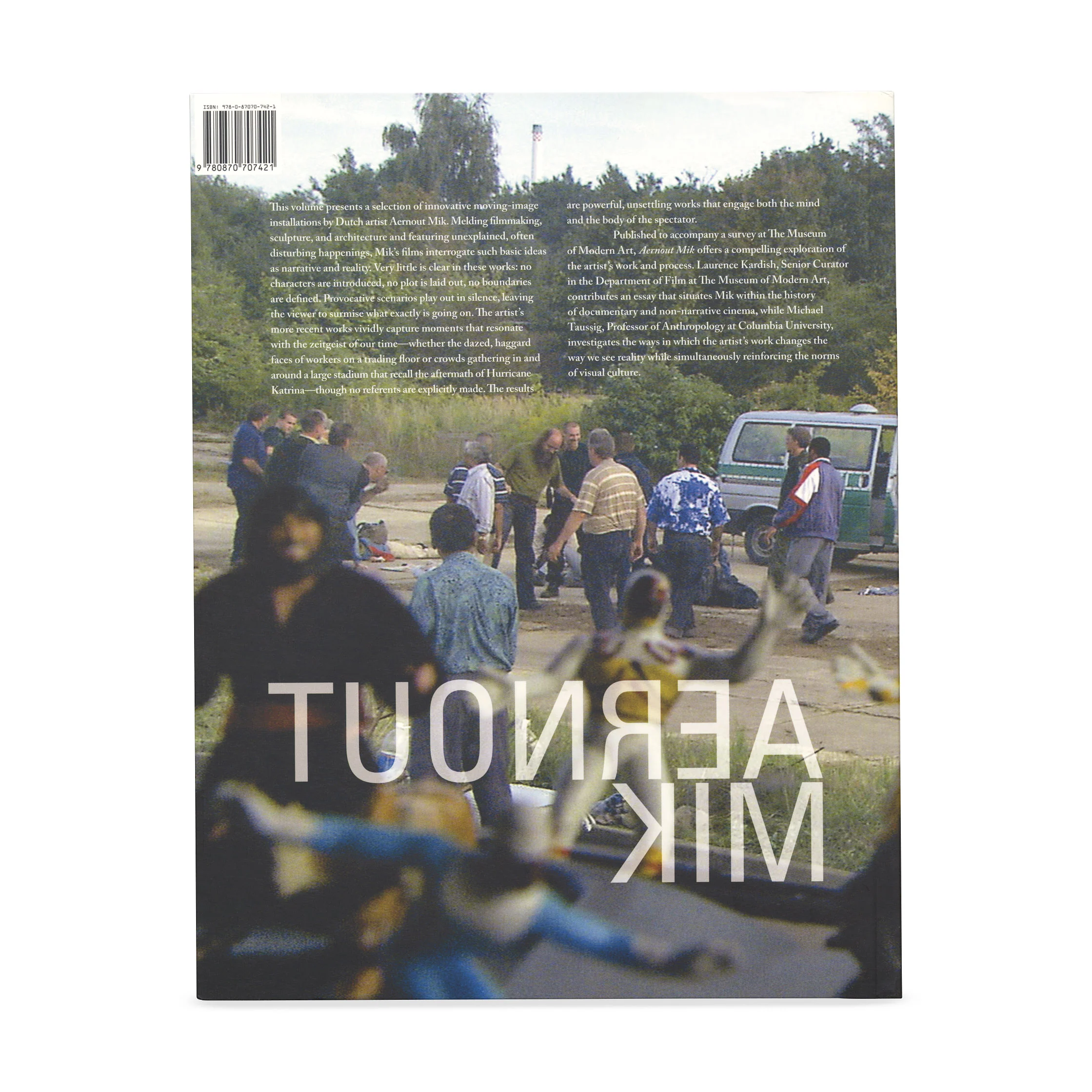 Aernout Mik - Paperback - Image 2