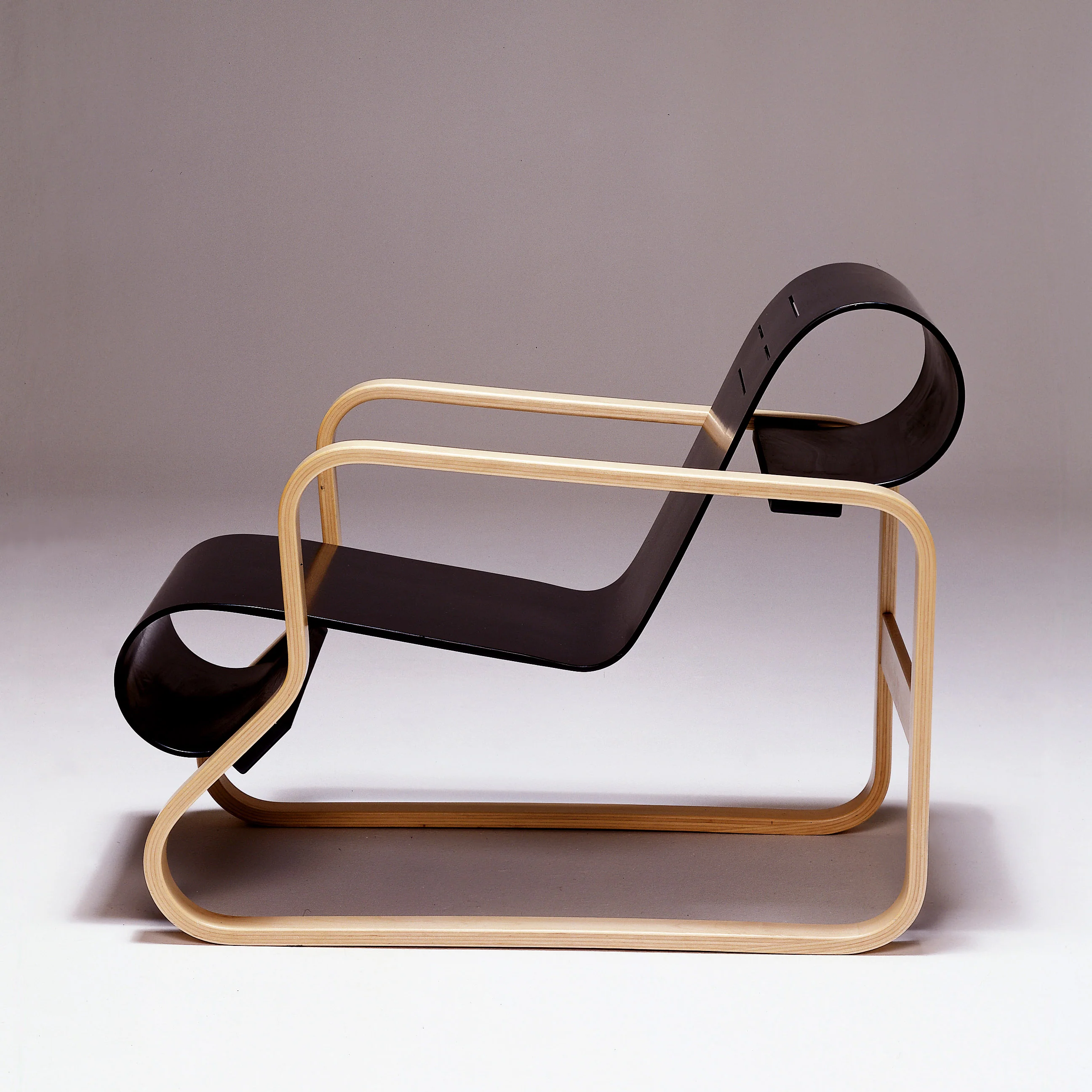 Artek Aalto Armchair 41 “Paimio” - Black - Image 2