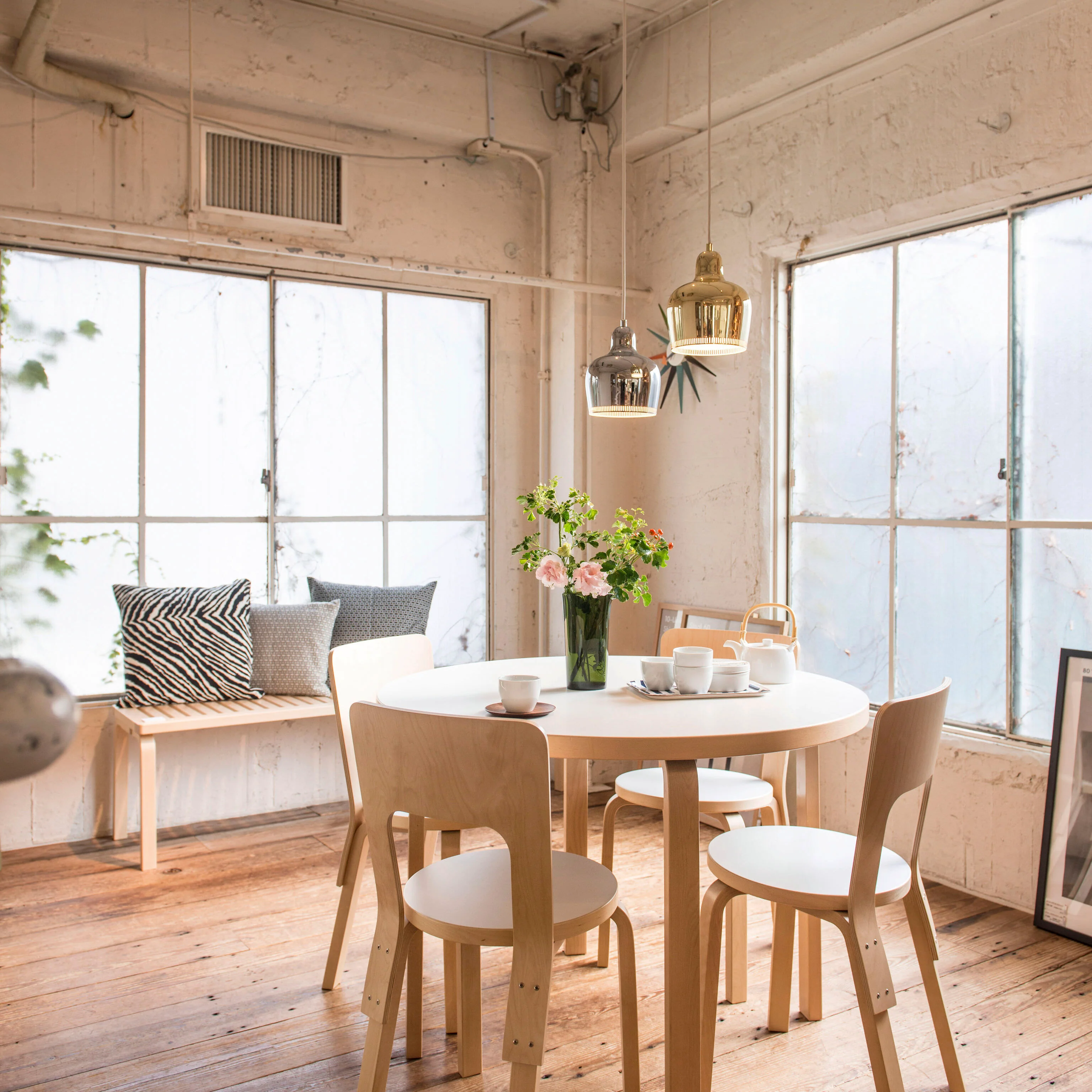 Artek Aalto Golden Bell A330S Pendant Light - Brass - Image 3