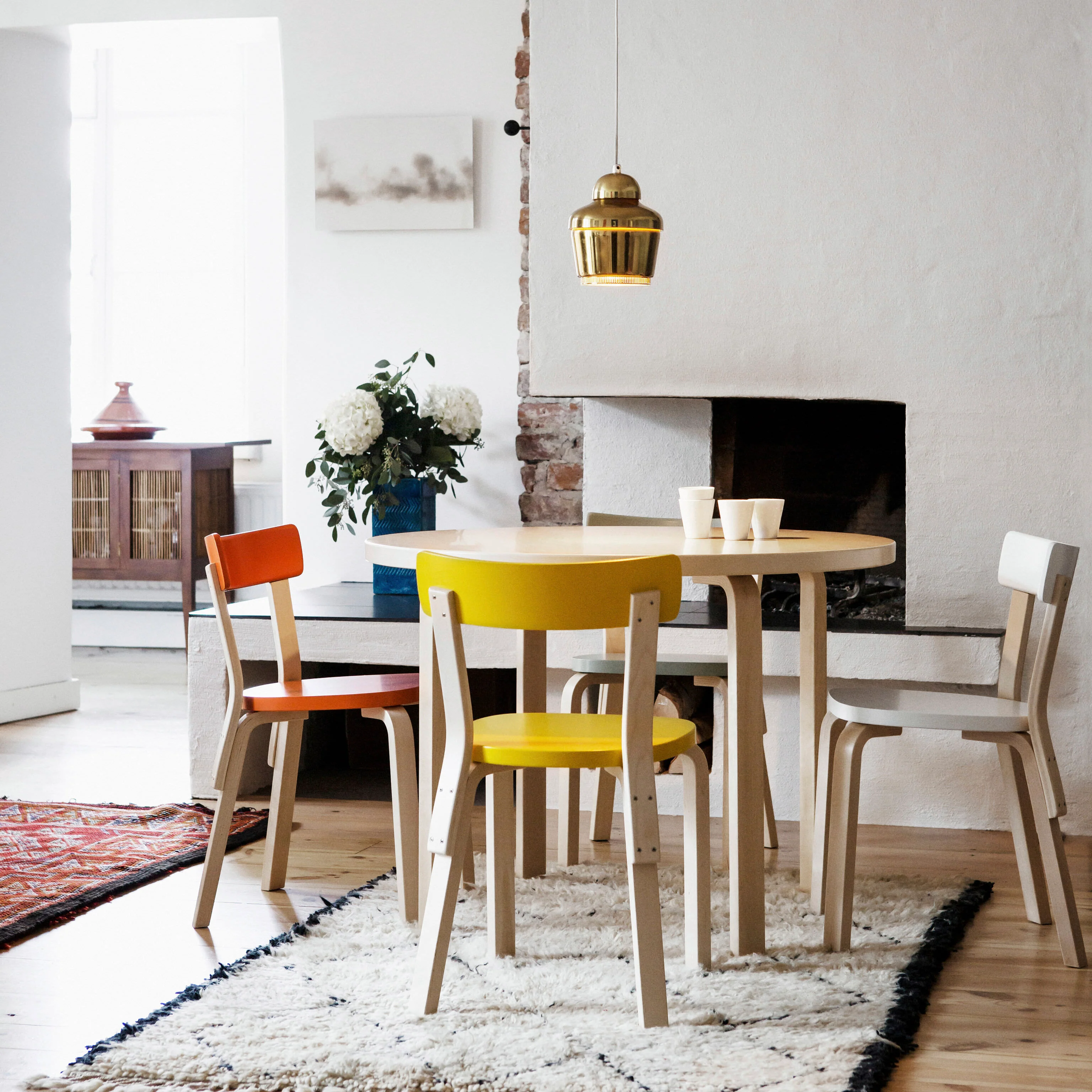 Artek Aalto Round Table 90A - Birch - Image 2