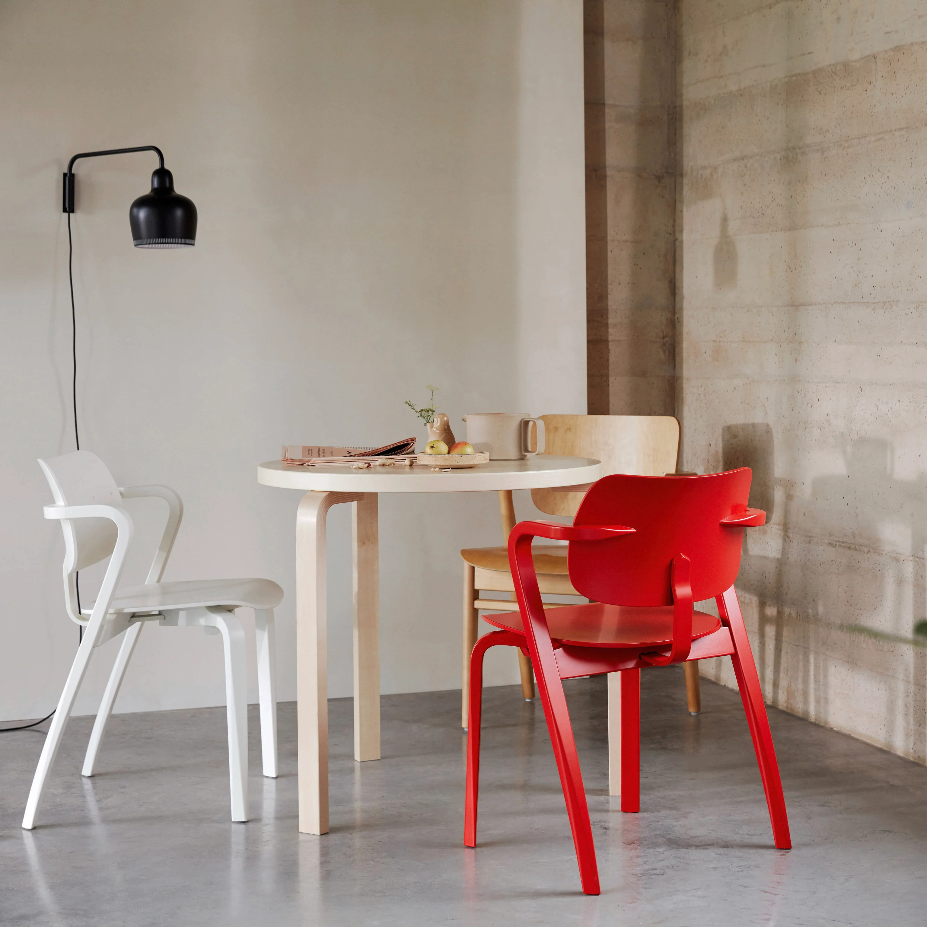 Artek Aalto Round Table 90B - Birch - Image 4