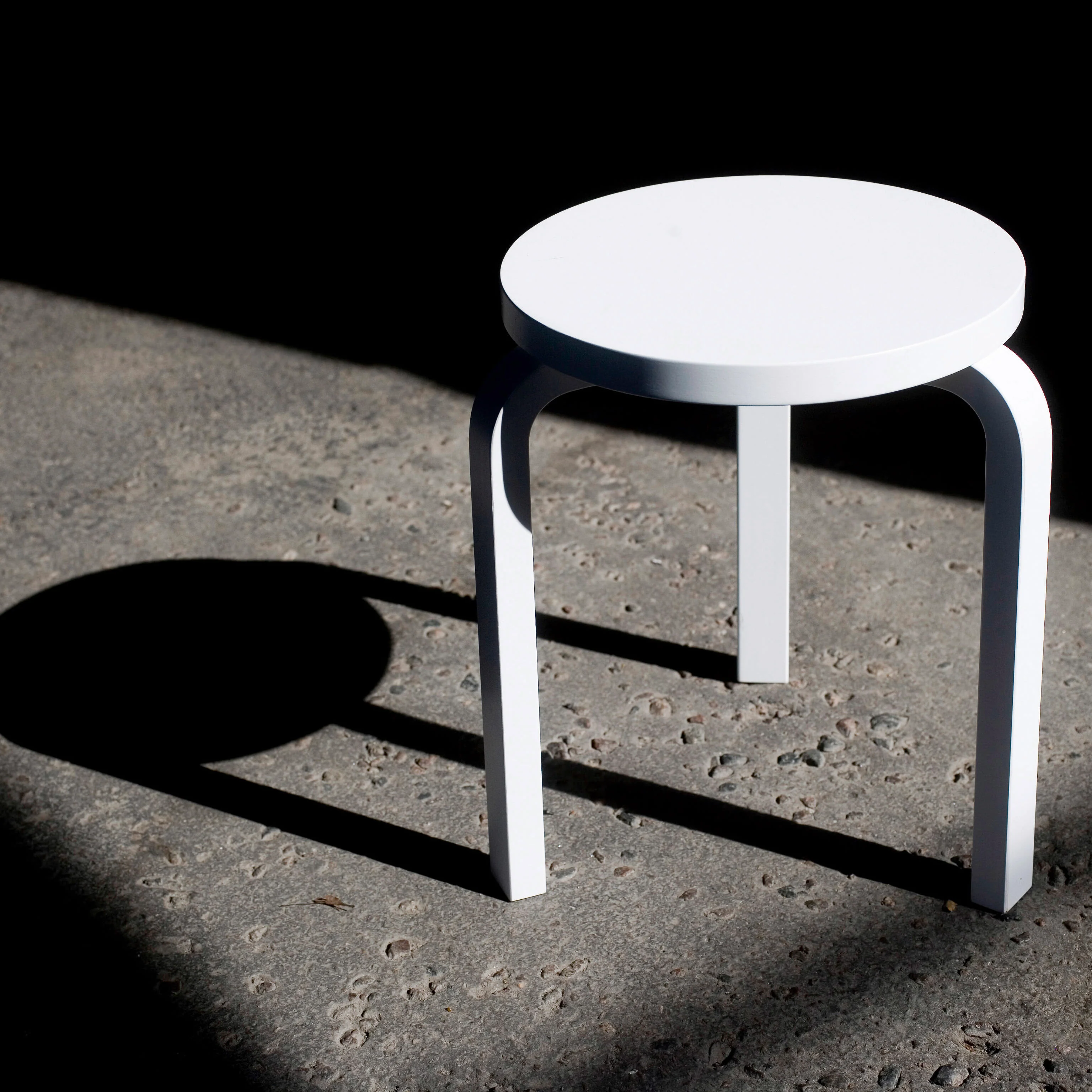 Artek Aalto Stacking Stool 60 - White/ White - Image 2
