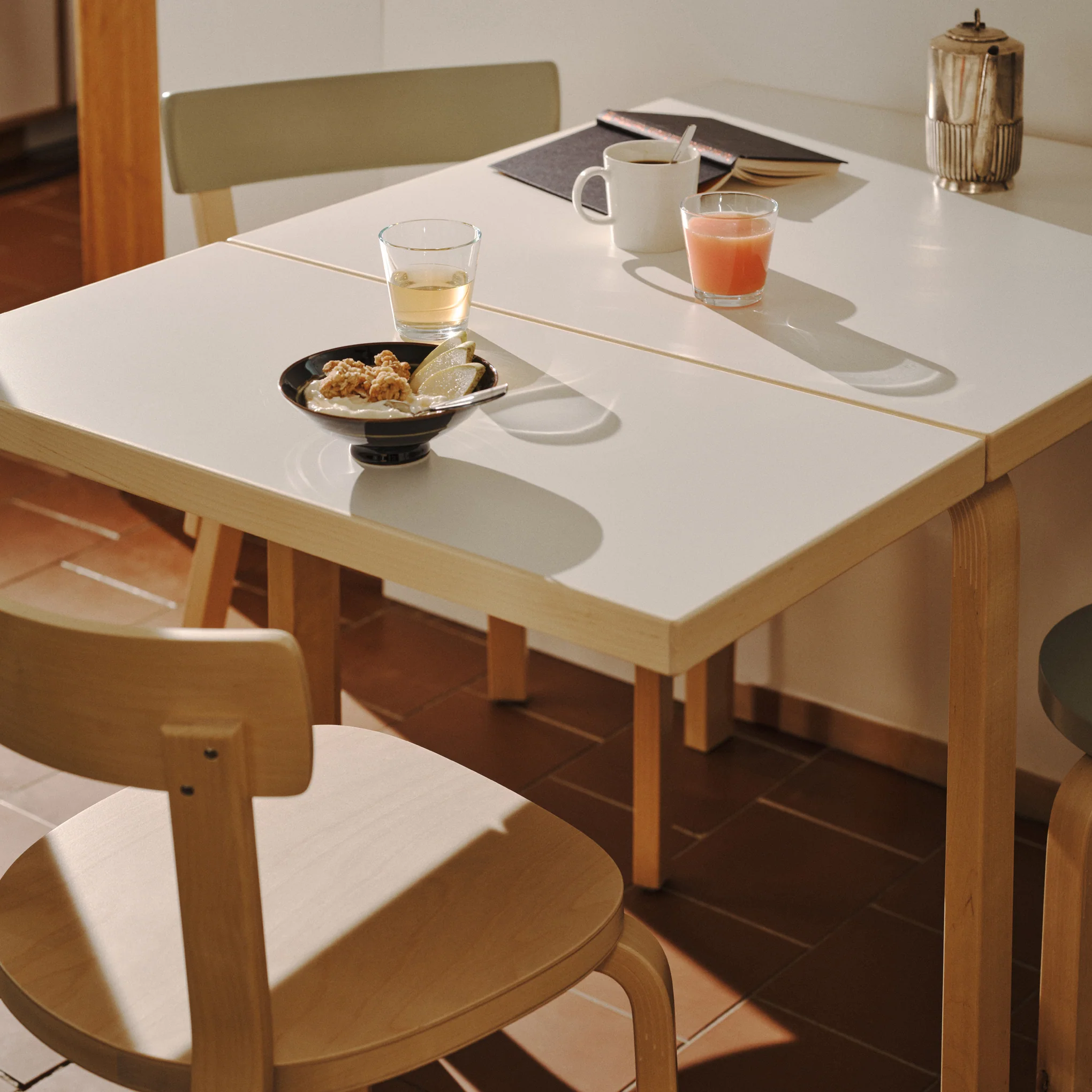 Artek Alvar Aalto Drop-Leaf Table - Birch - Image 7