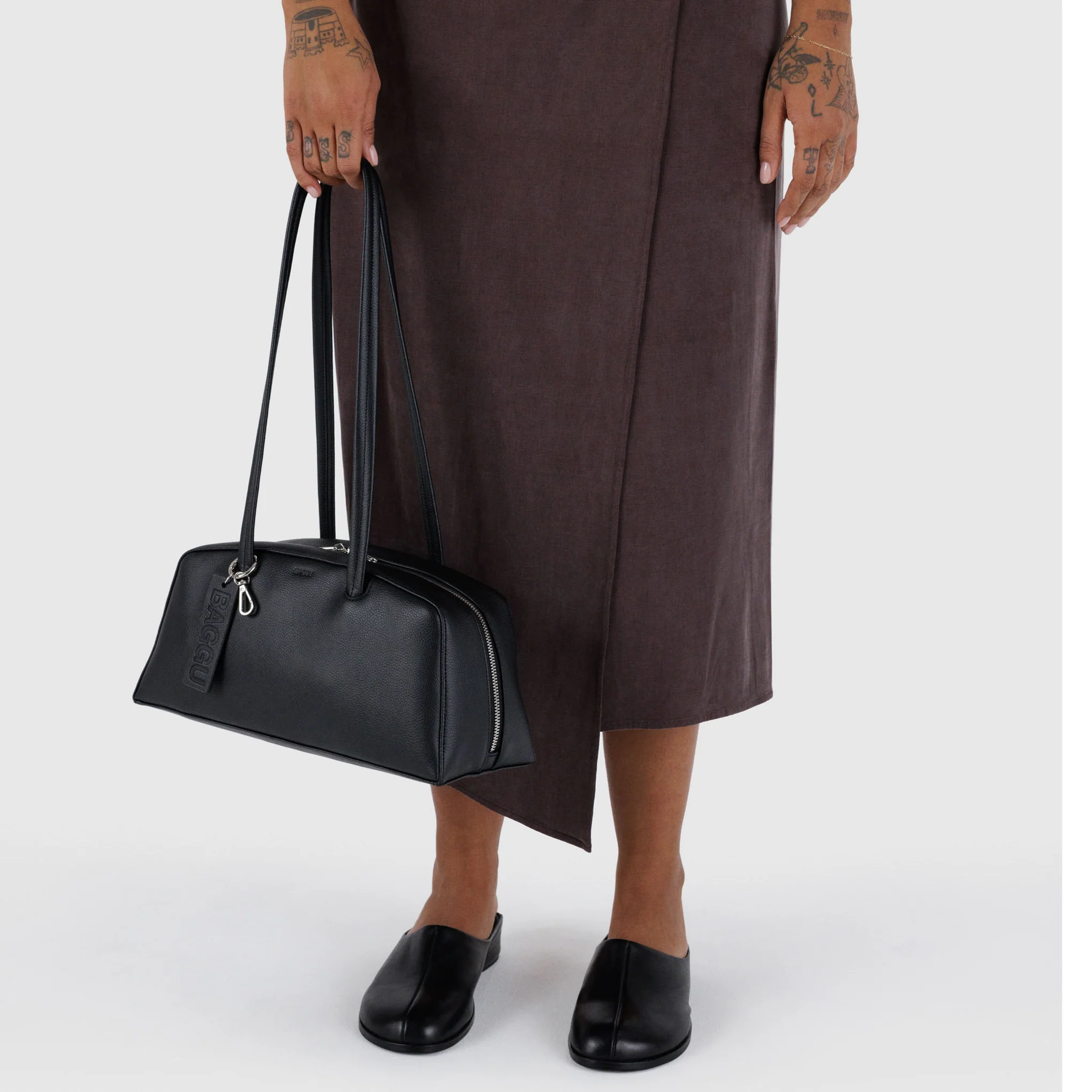 MoMA Baggu Recycled Leather Bowler Bag - Black - Image 5