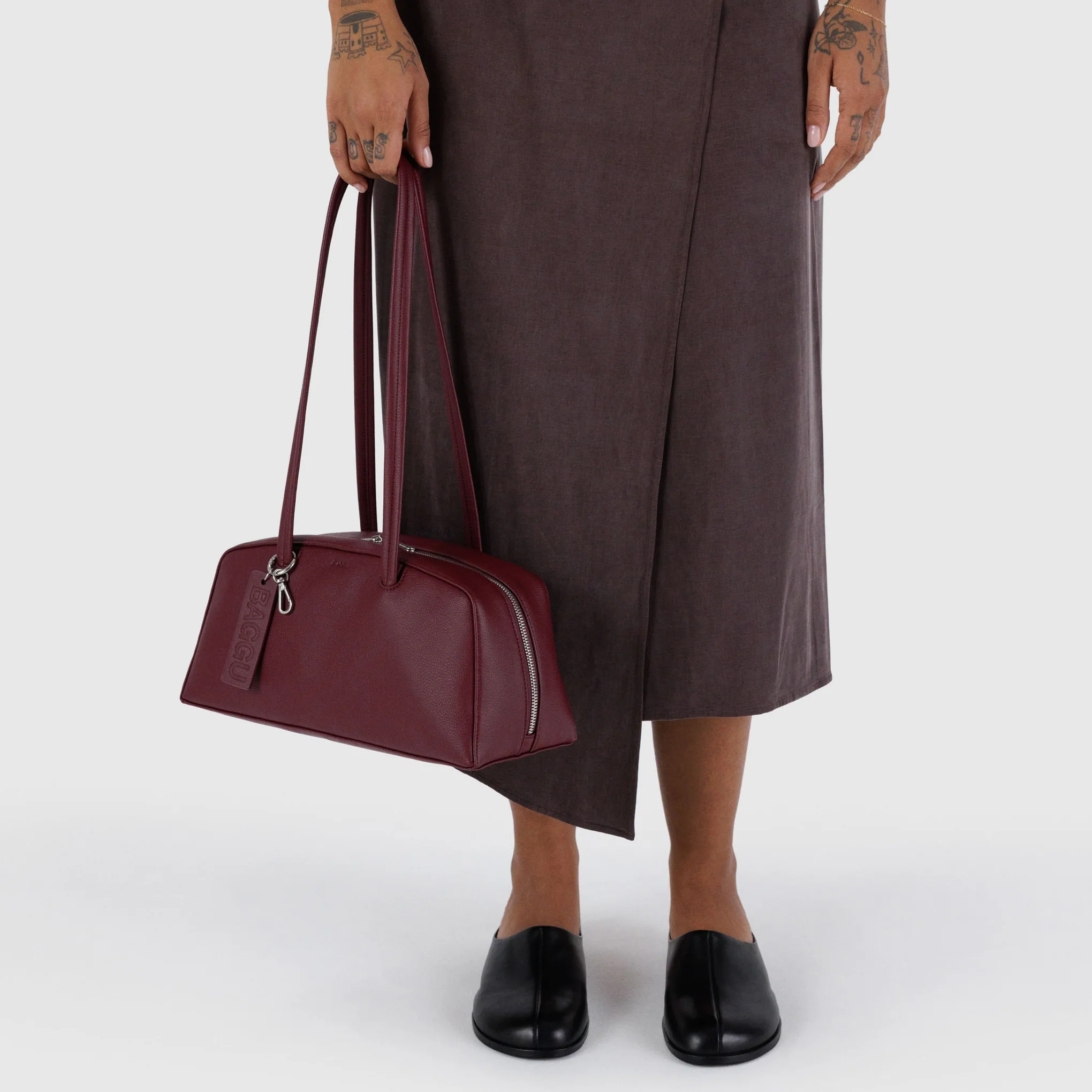 MoMA Baggu Recycled Leather Bowler Bag - Mahogany - Image 5