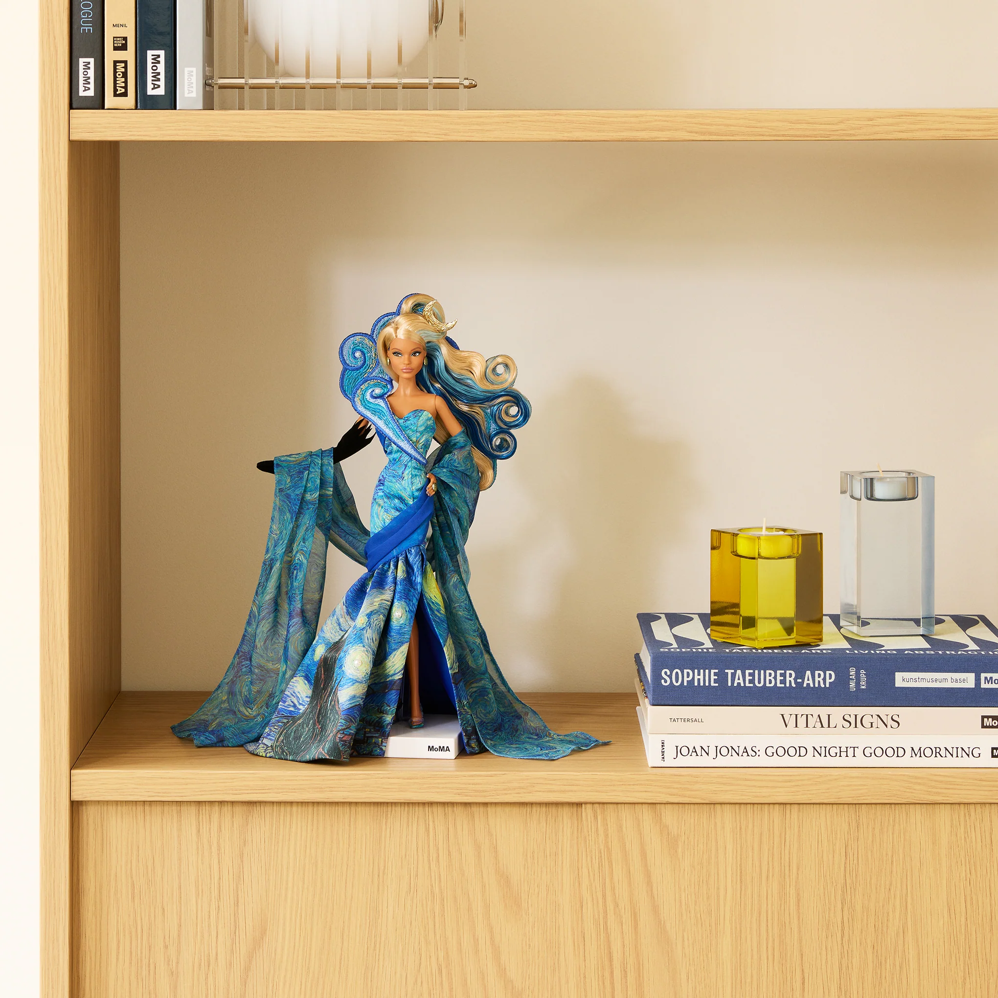 Barbie x MoMA Vincent van Gogh The Starry Night Collectible Doll - Image 2