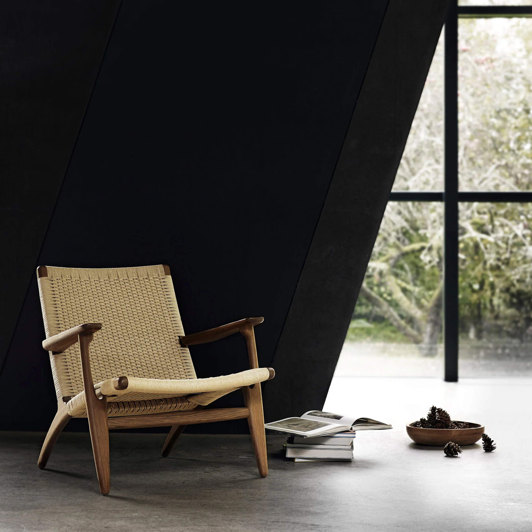 CH25 Lounge Chair - Walnut Oil - Image 7