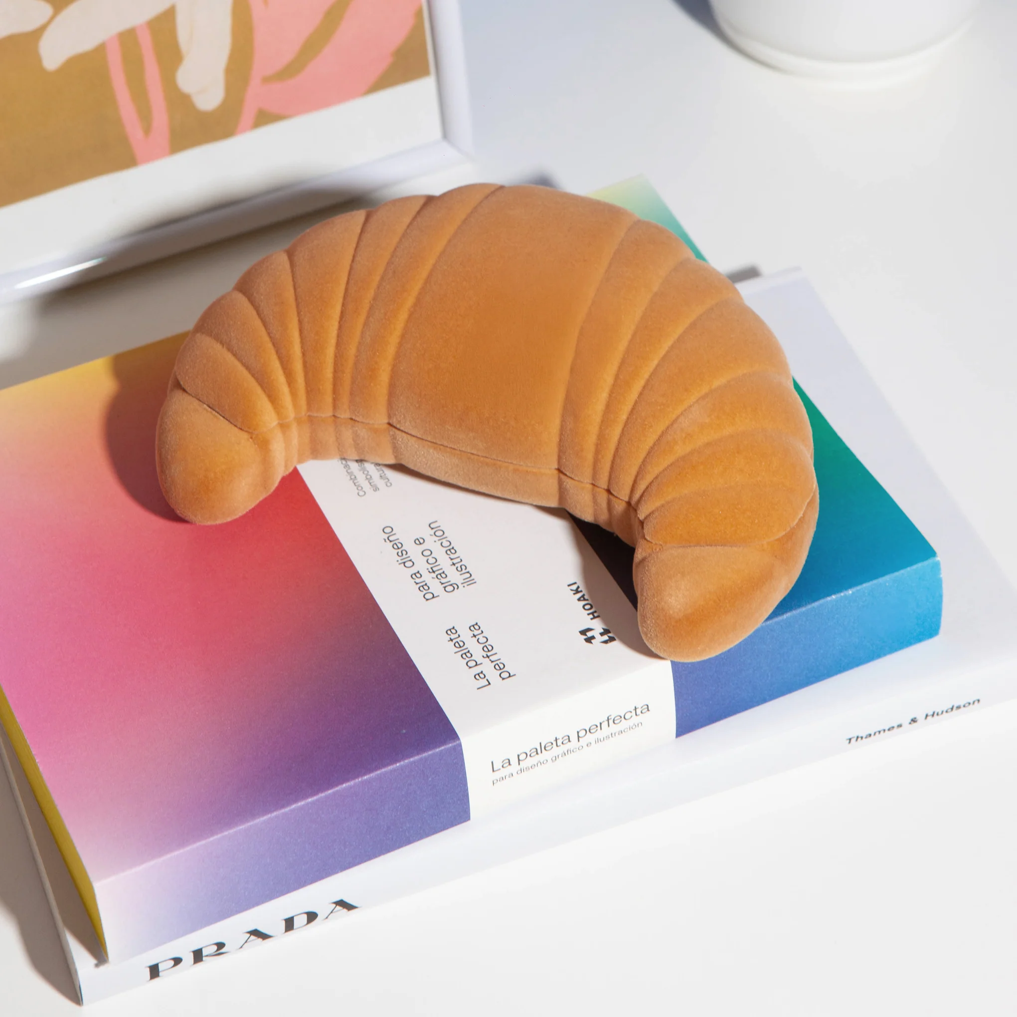 Croissant Storage Box - Image 2