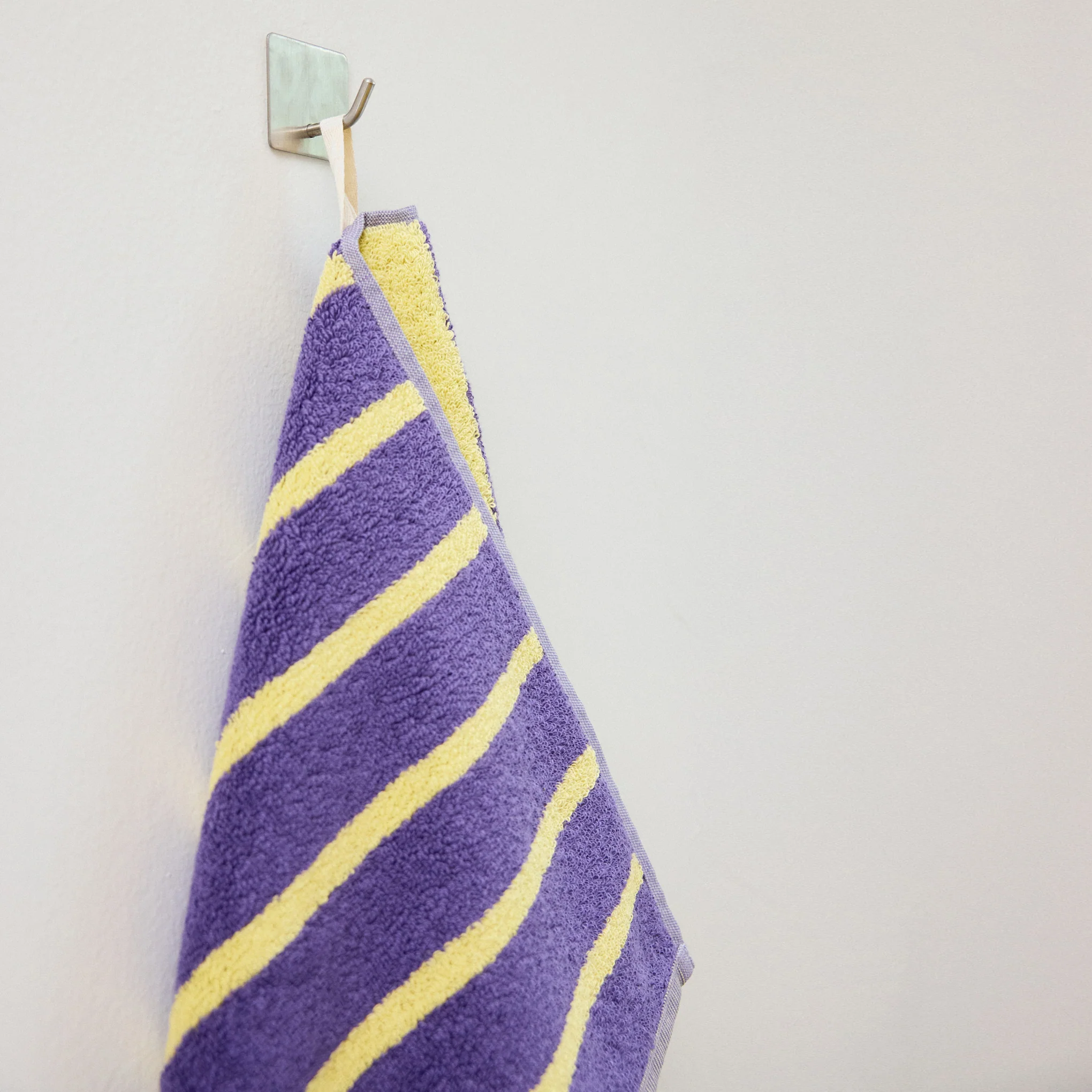 Dusen Dusen Bird Striped Cotton Towel - Goldfinch - Image 4