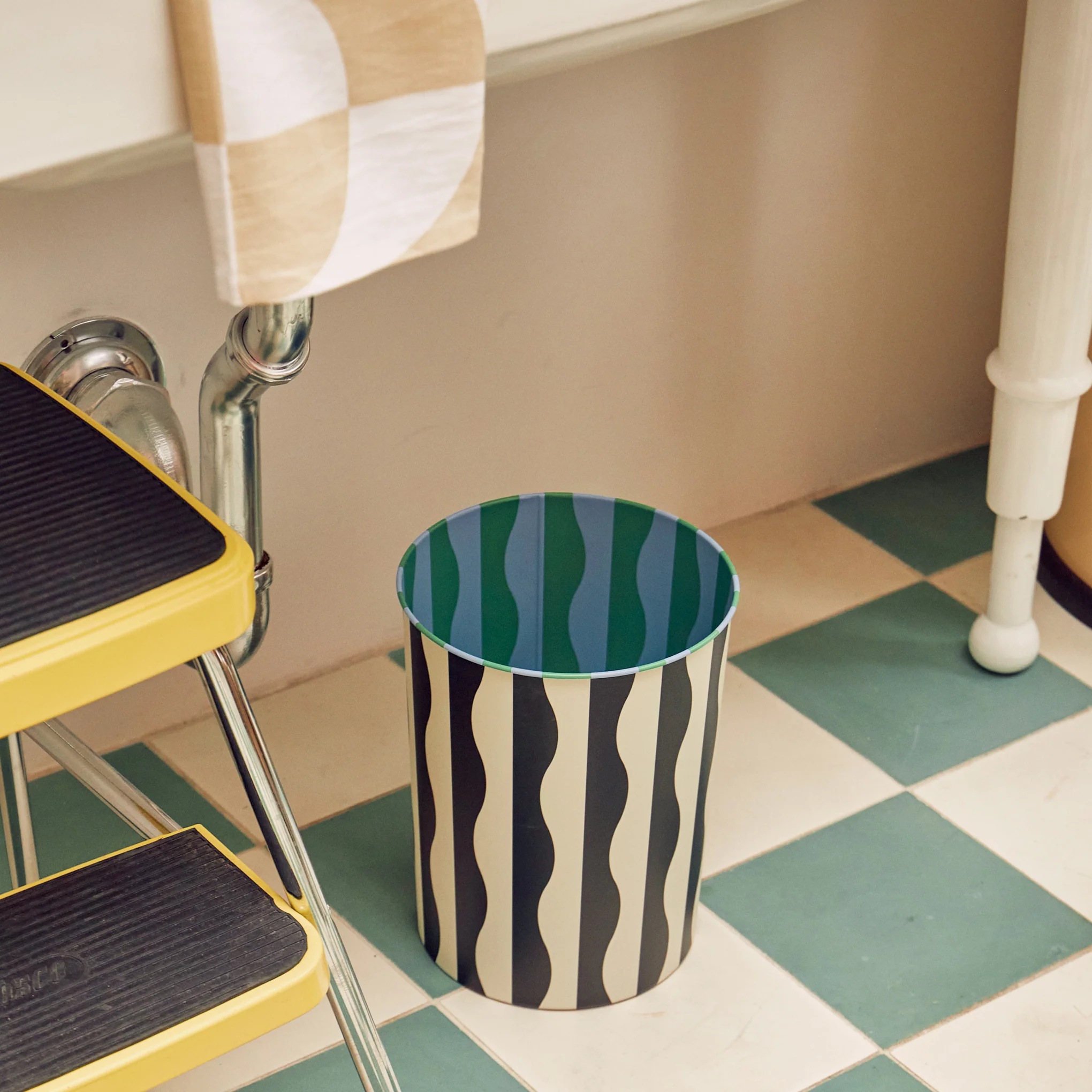 Dusen Dusen Pattern Waste Bin - River - Image 2