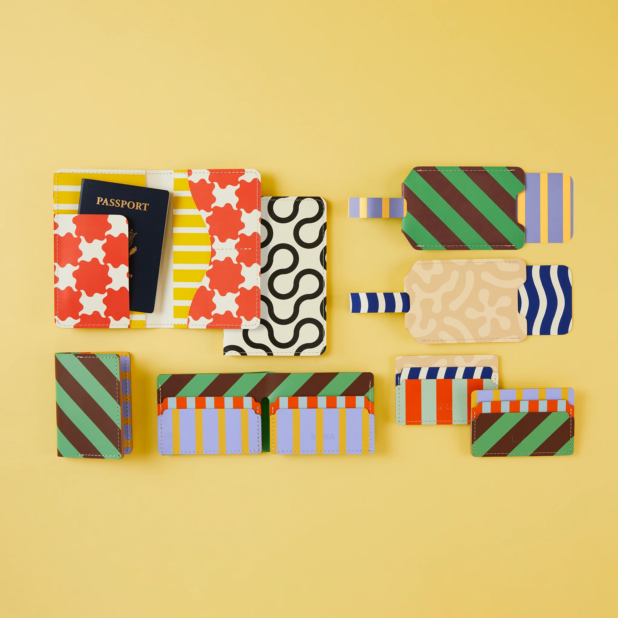 Dusen Dusen Recycled Leather Card Holder - Stripe - Image 4
