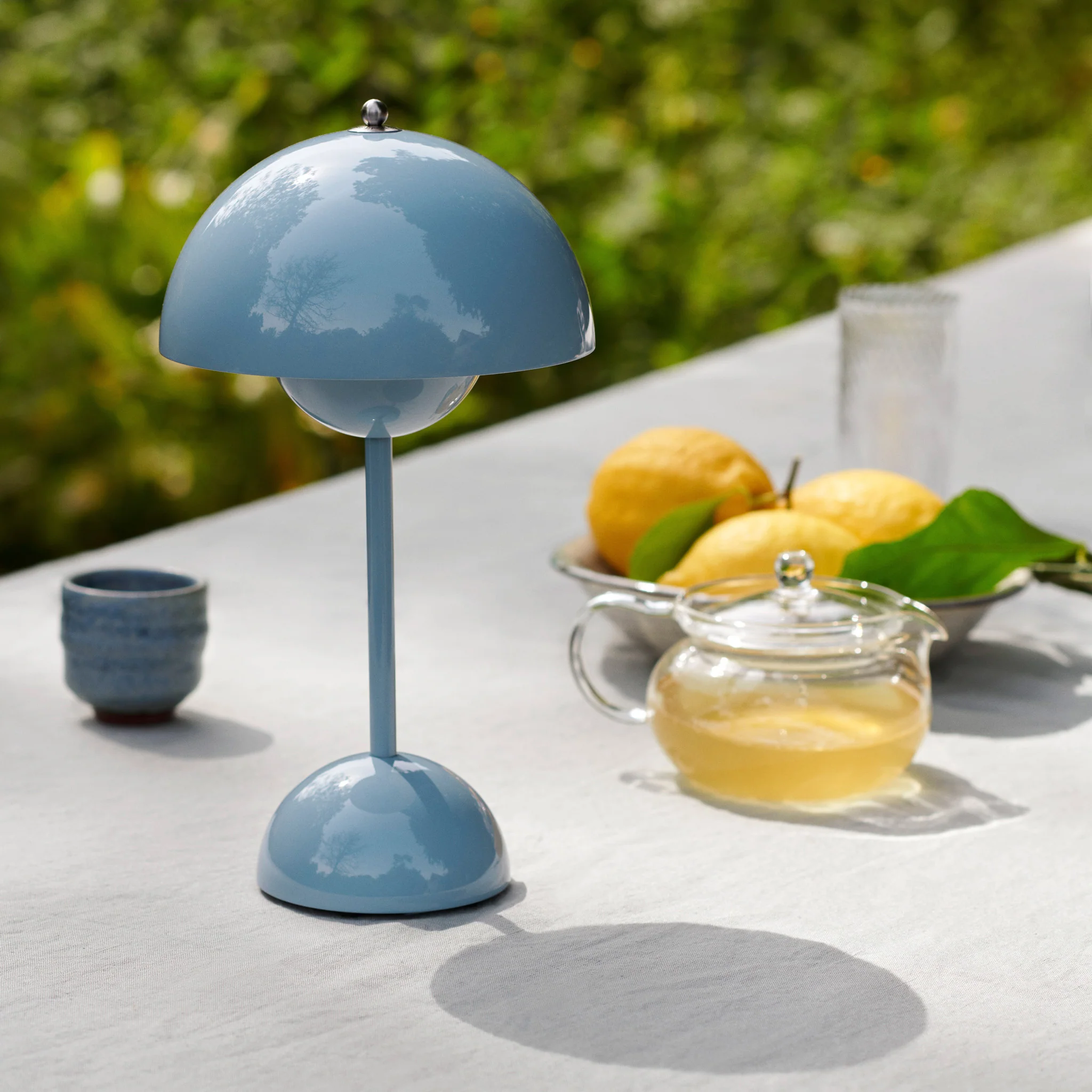 Flowerpot VP9 LED Portable Lamp - Signal Green - Image 14