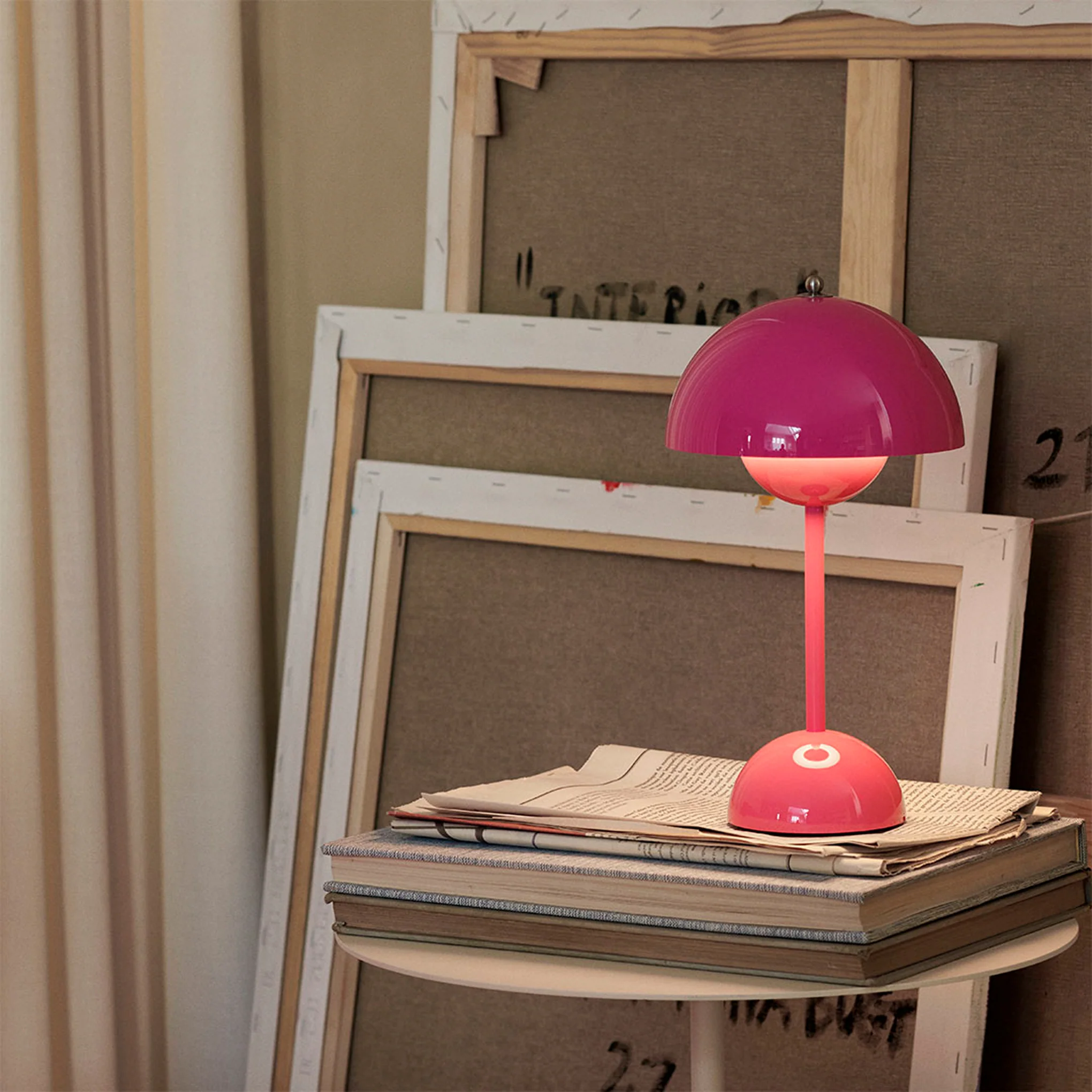 Flowerpot VP9 LED Portable Lamp - Tangy Pink - Image 3