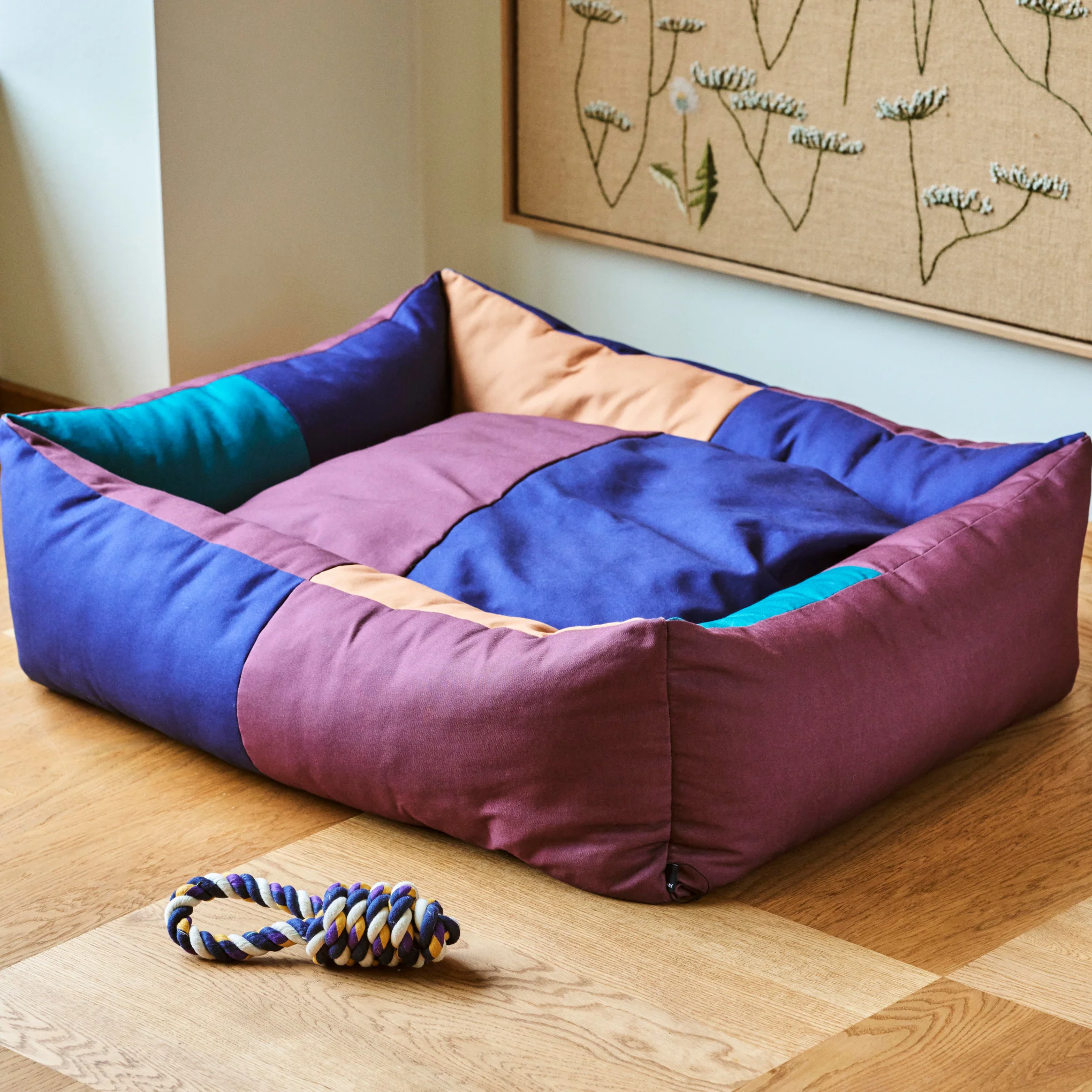 HAY Dog Bed in Recycled Polyester - Burgundy/ Green - Image 4