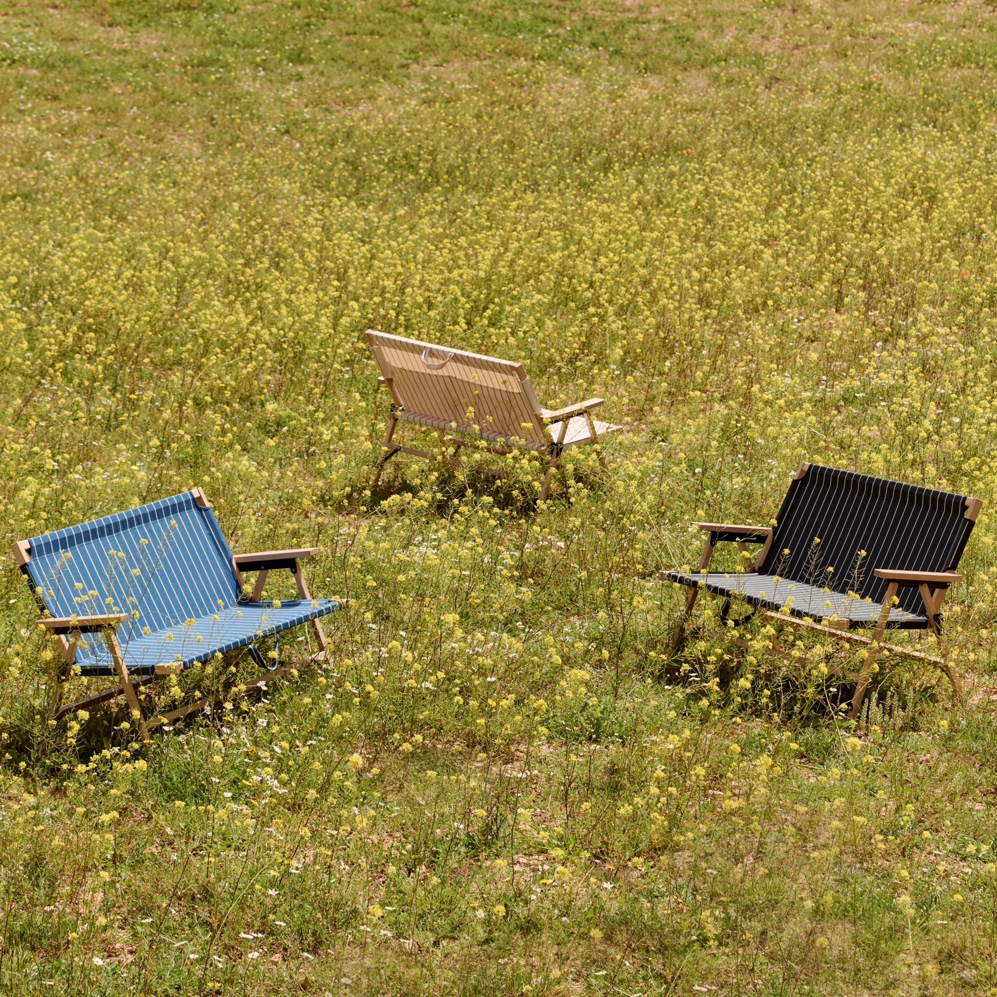 HAY Outdoor Market by Jasper Morrison Shop Folding Sofa - Black/ Beige - Image 7