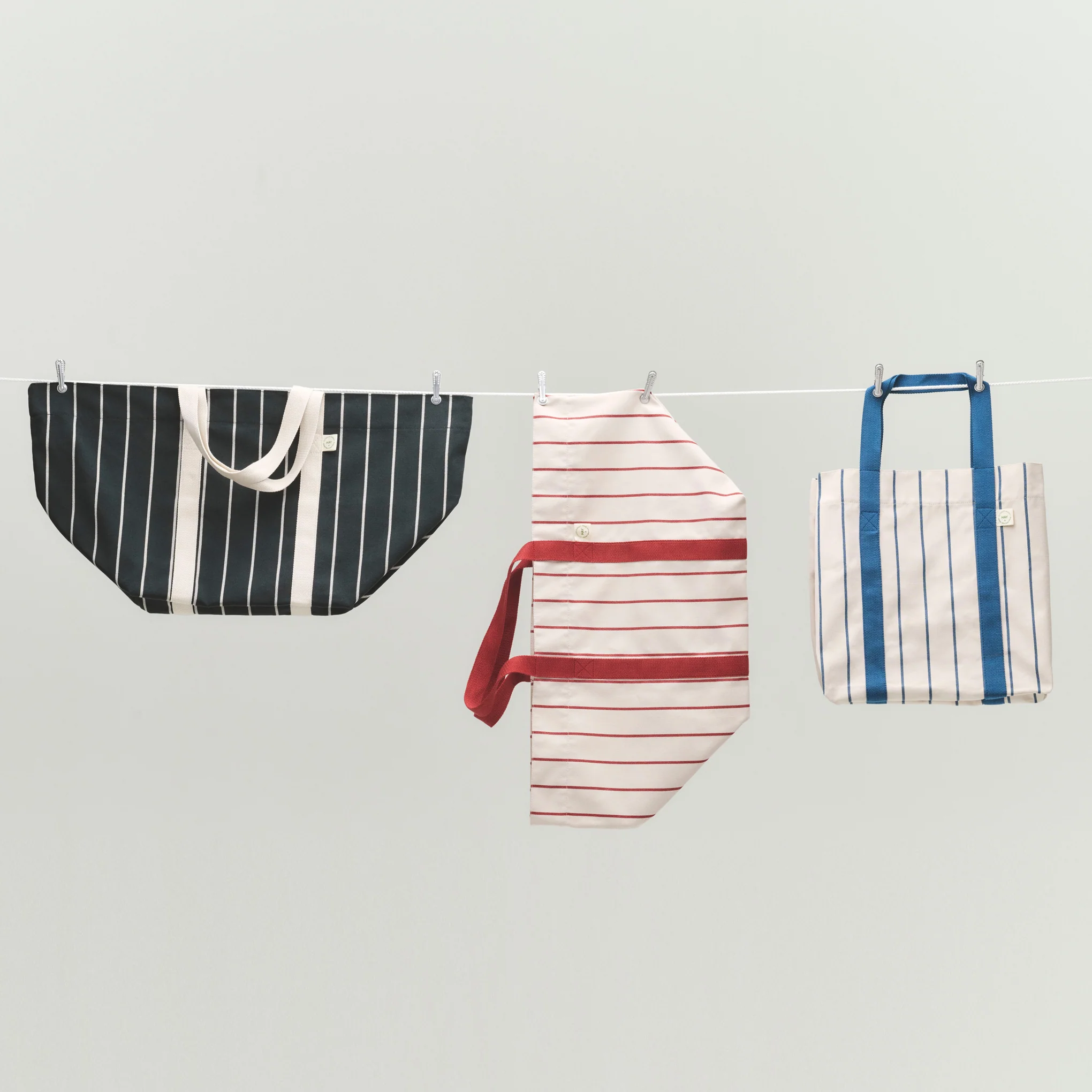 HAY Outdoor Market by Jasper Morrison Shop Picnic Bag - Black/ Beige - Image 3