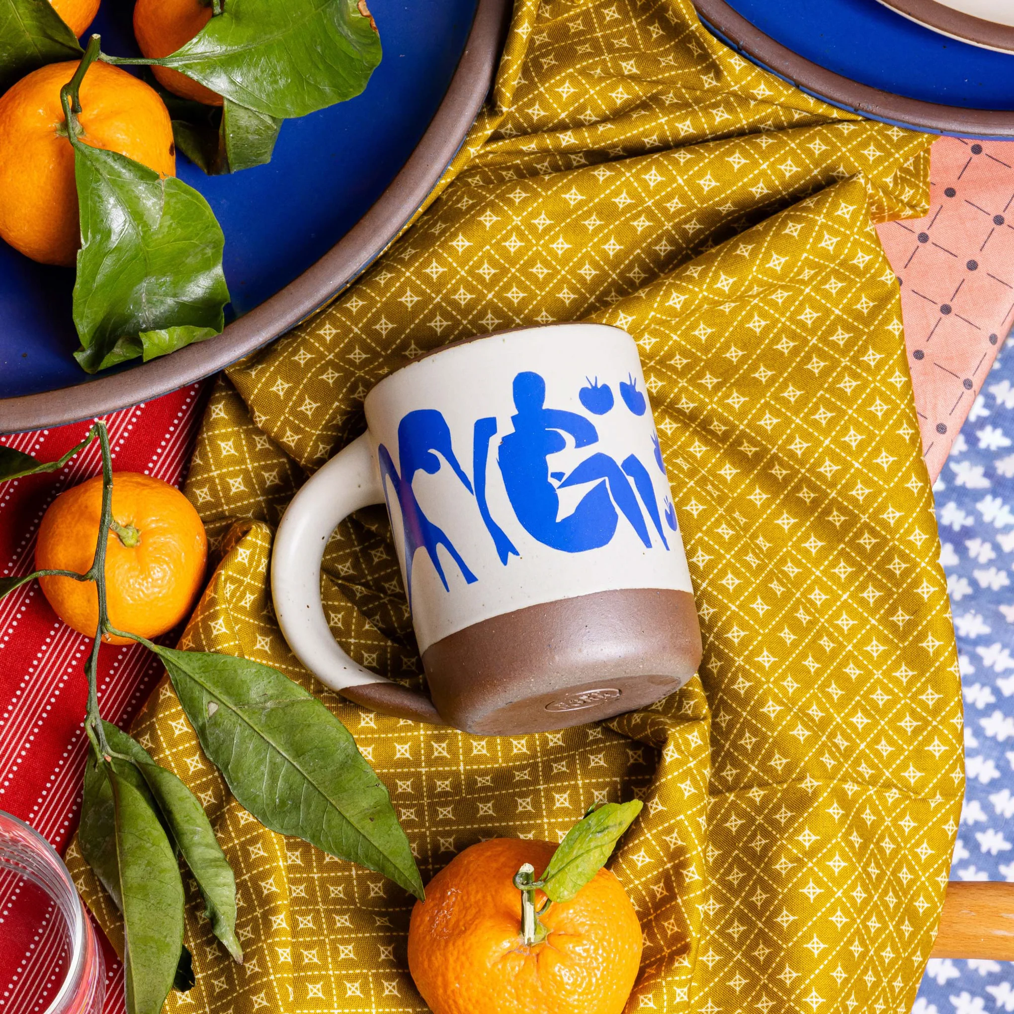 Henri Matisse Femmes et singes Stoneware Mug - Image 5