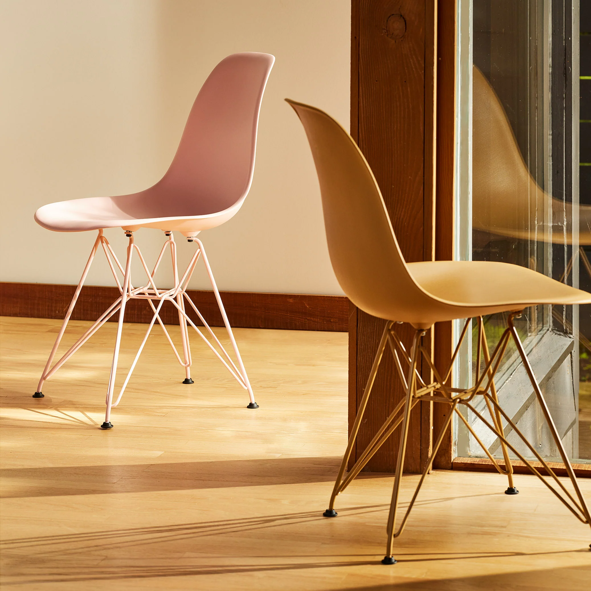 Herman Miller x HAY Eames Molded Recycled Plastic Side Chair - Toffee - Image 2