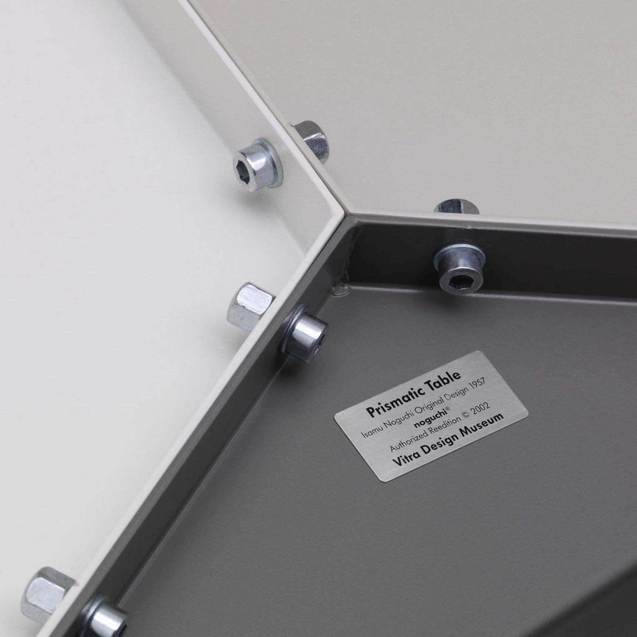 Isamu Noguchi Prismatic Side Table - Light Gray - Image 4