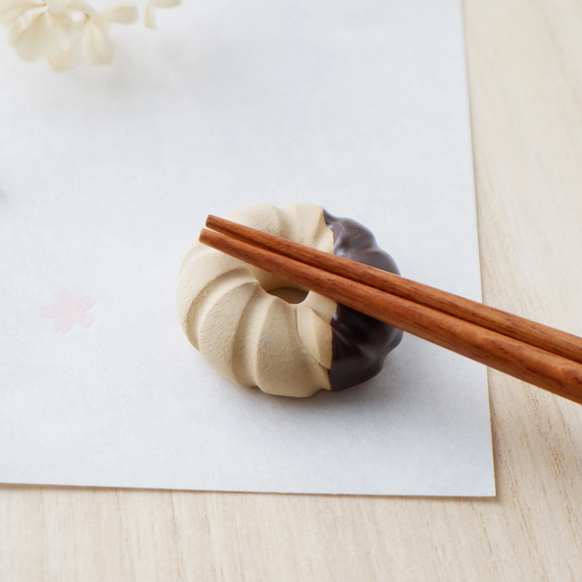 Japanese Ceramic Food Chopsticks Rest - Chocolate French Crueller - Image 3