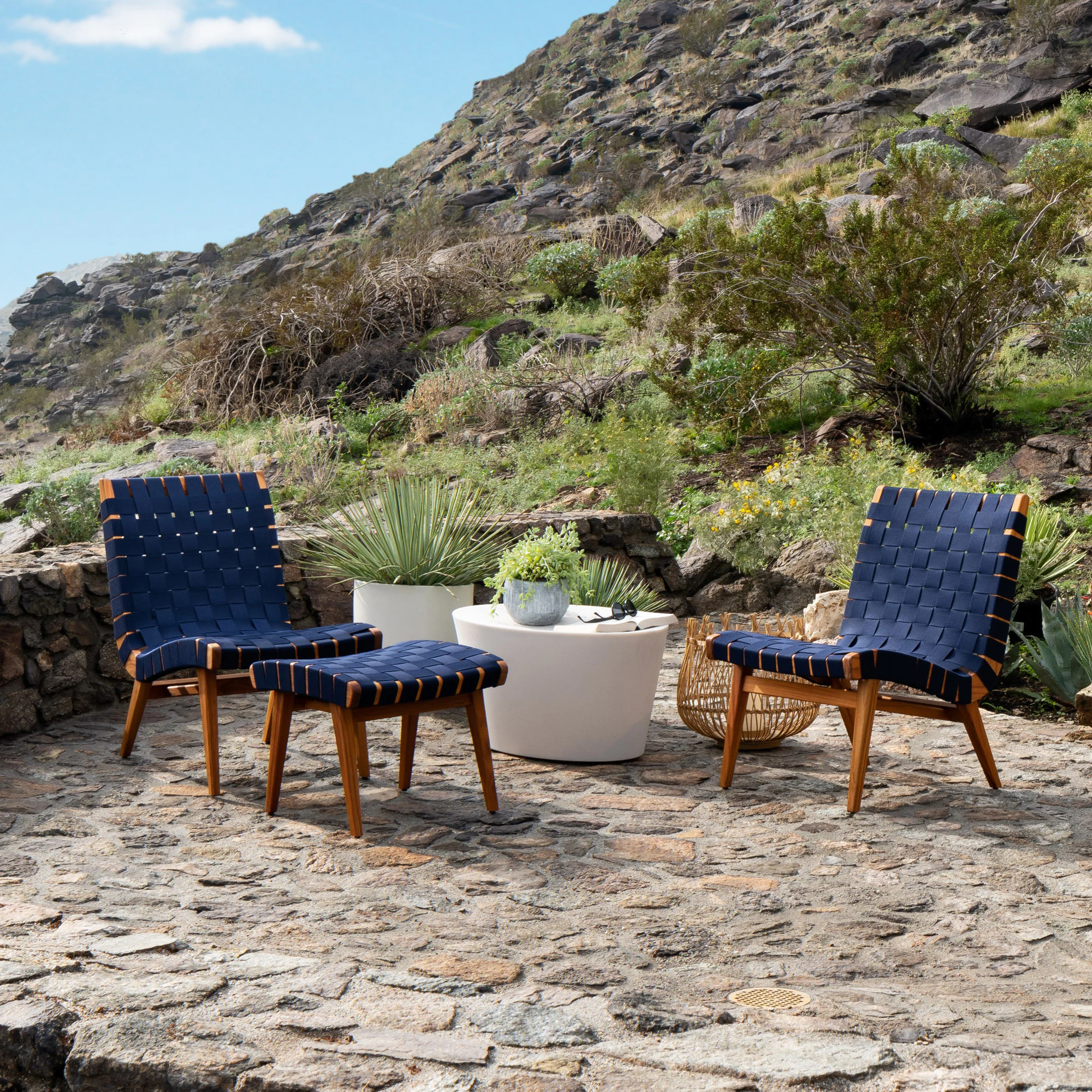 Knoll Outdoor Lounge Chair by Jens Risom - Navy - Image 3
