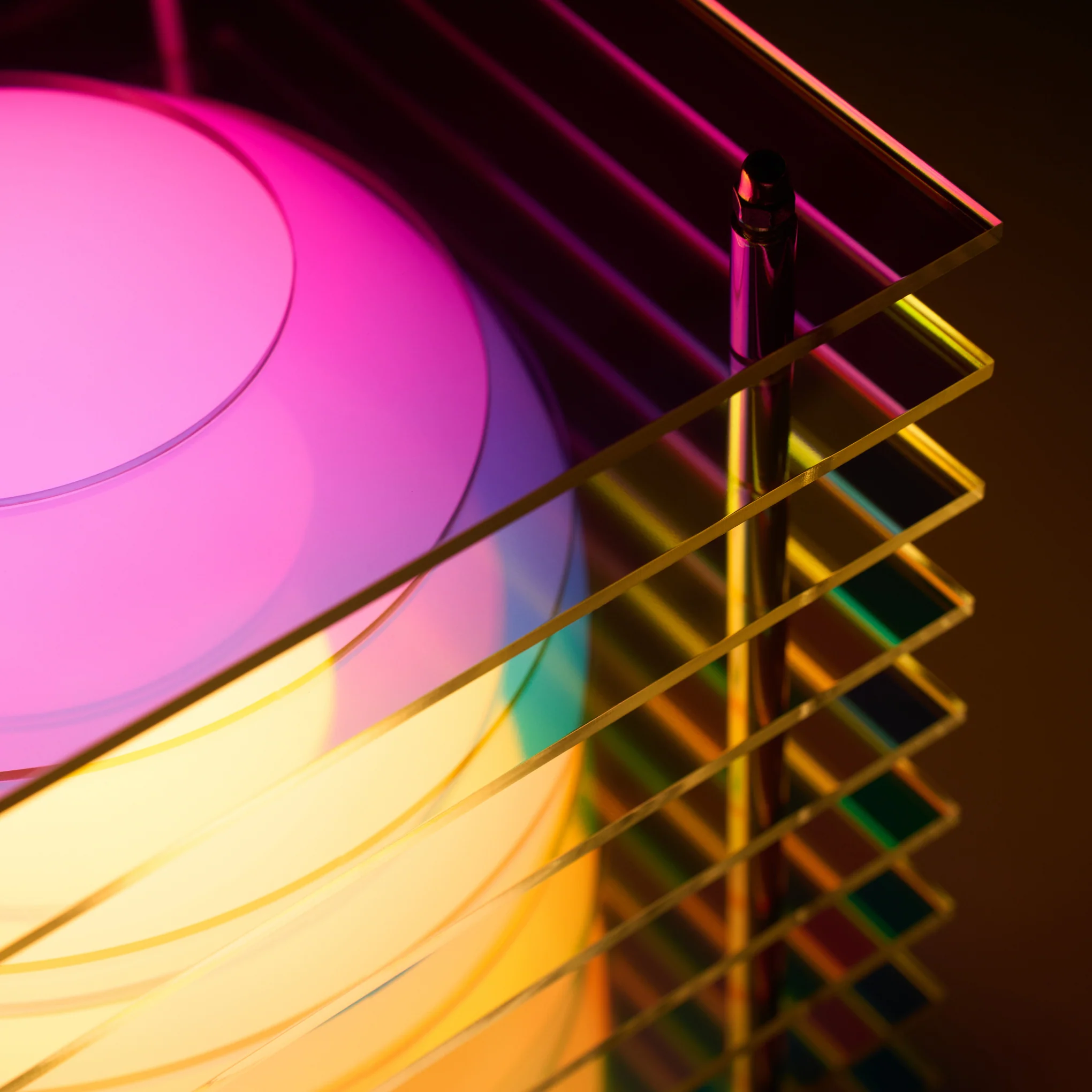 Lớp Layers Table Lamp - iridescent - Image 4