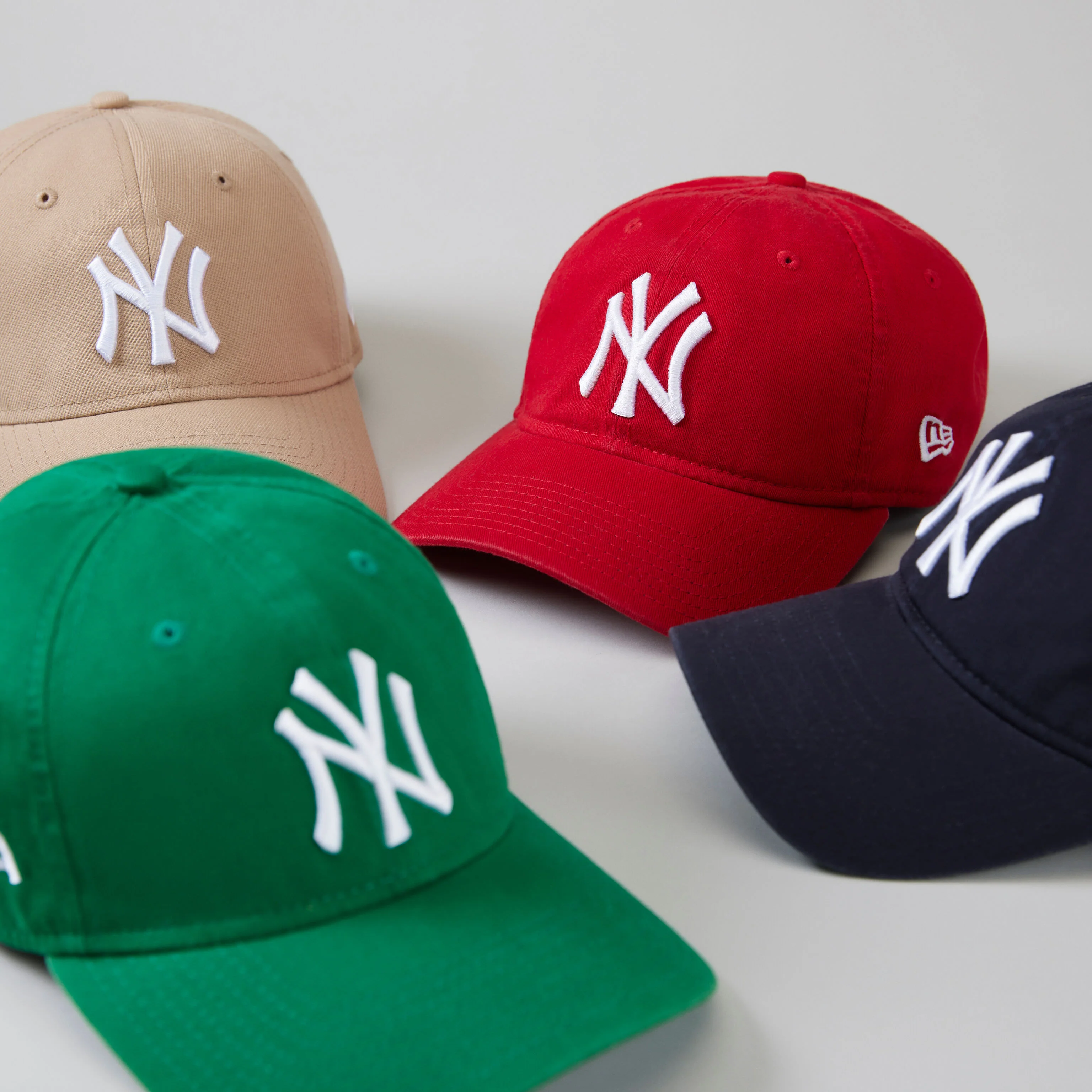 MoMA NY Yankees Adjustable Baseball Cap - Scarlet - Image 2