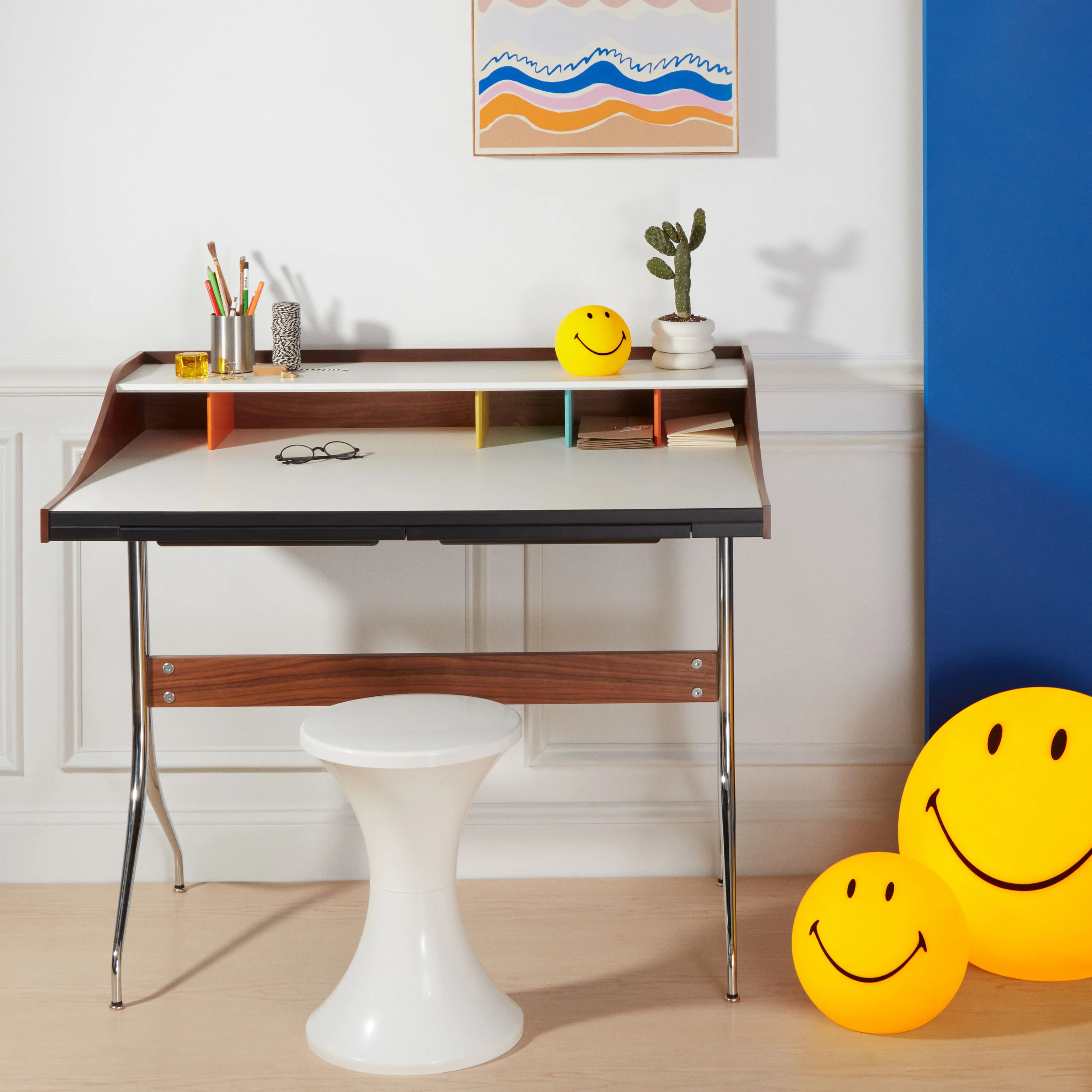 Nelson™ Swag Leg Desk from Herman Miller - Image 2