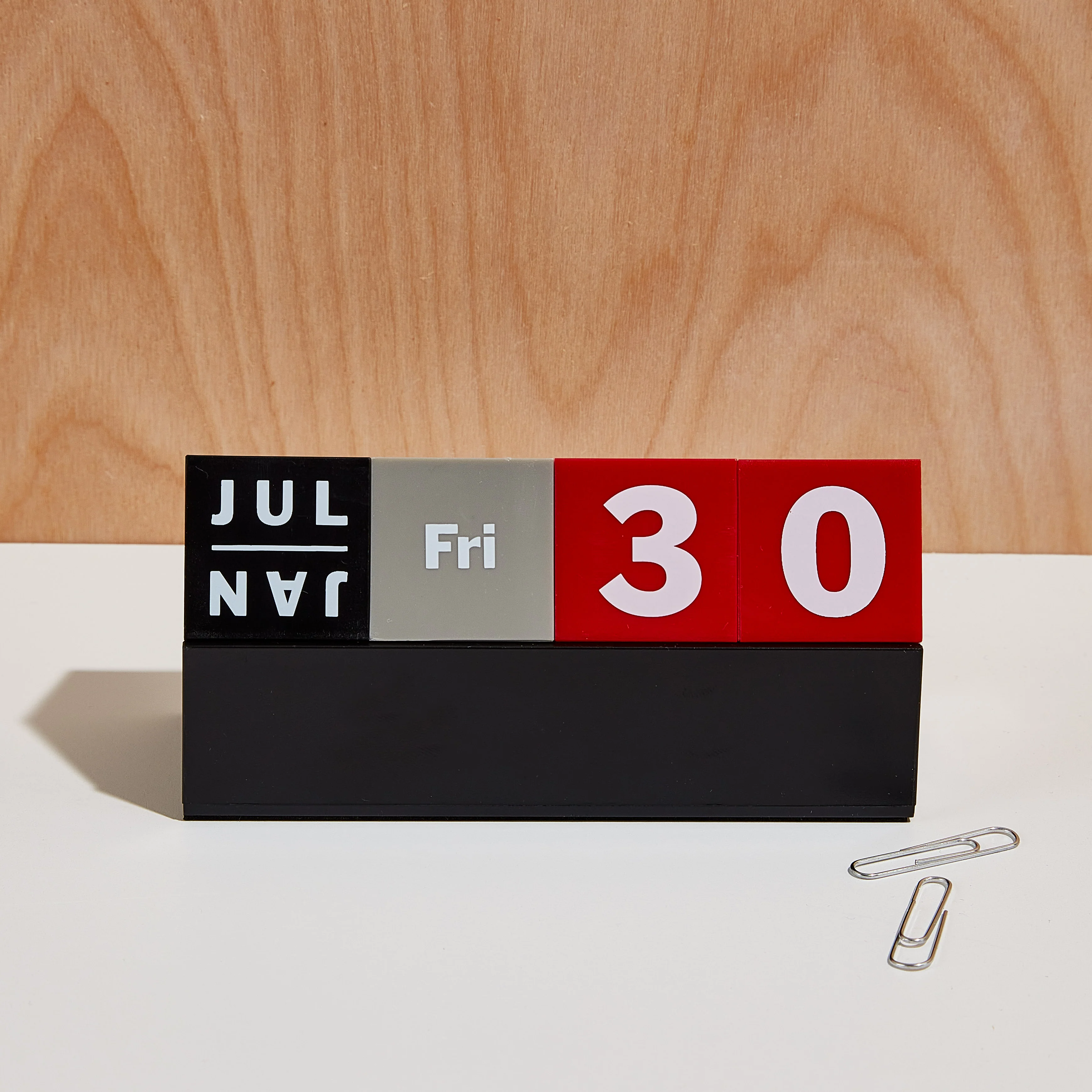Perpetual Cubes Calendar - Yellow/ Pink/ Blue - Image 6