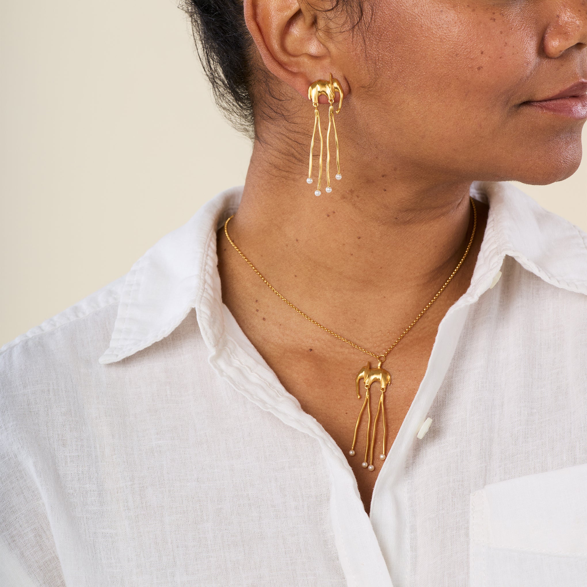 Salvador Dalí Gold-Plated Elephant Necklace - Image 2