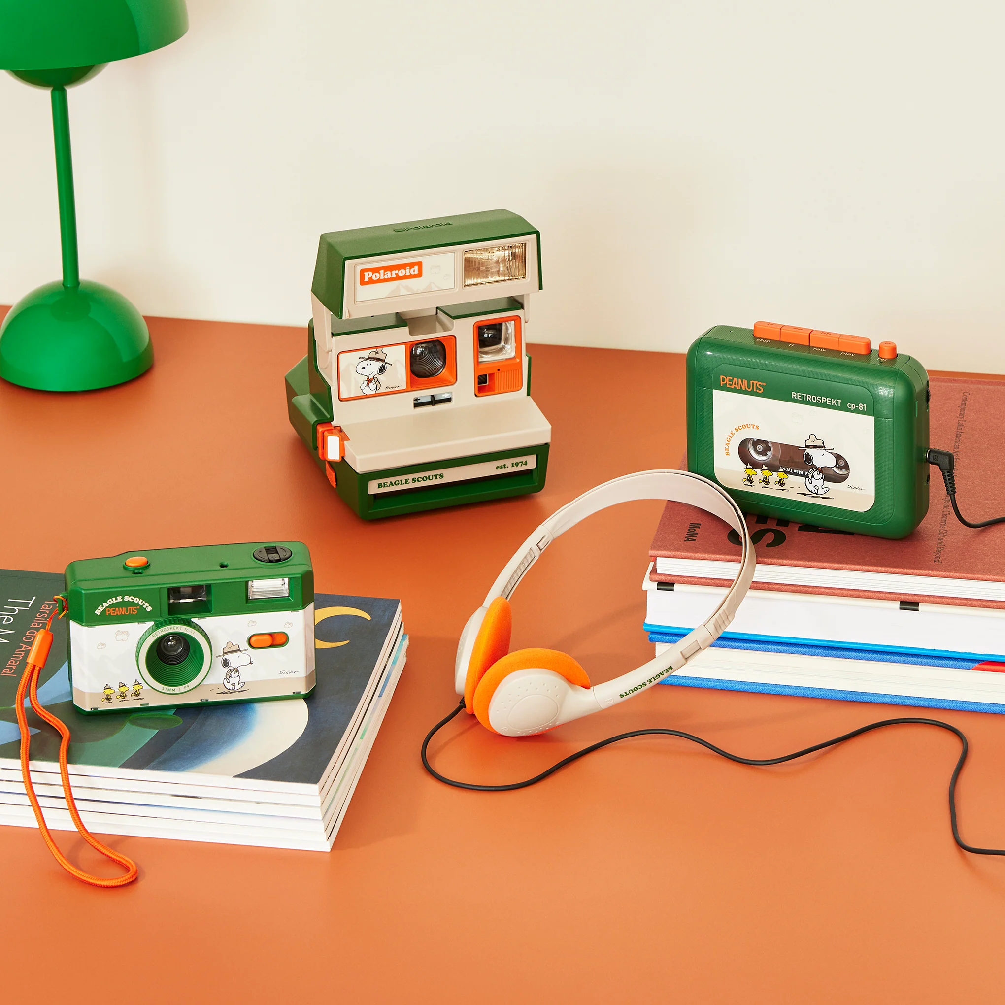 Snoopy's Beagle Scouts CP-81 Cassette Player - Image 7