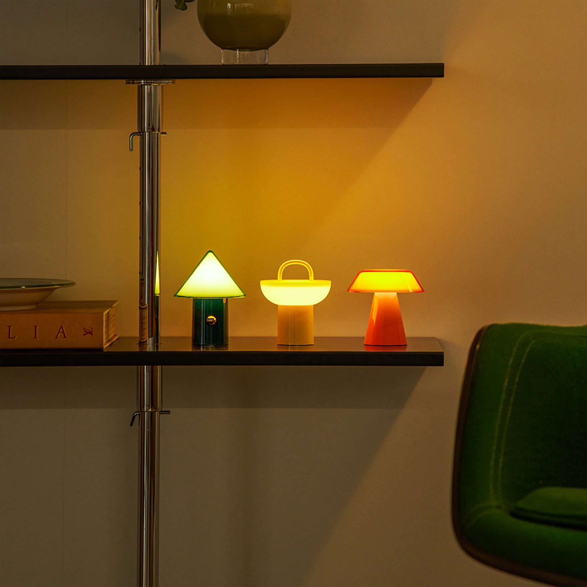 Space S Mini Portable Lamp - Green - Image 4