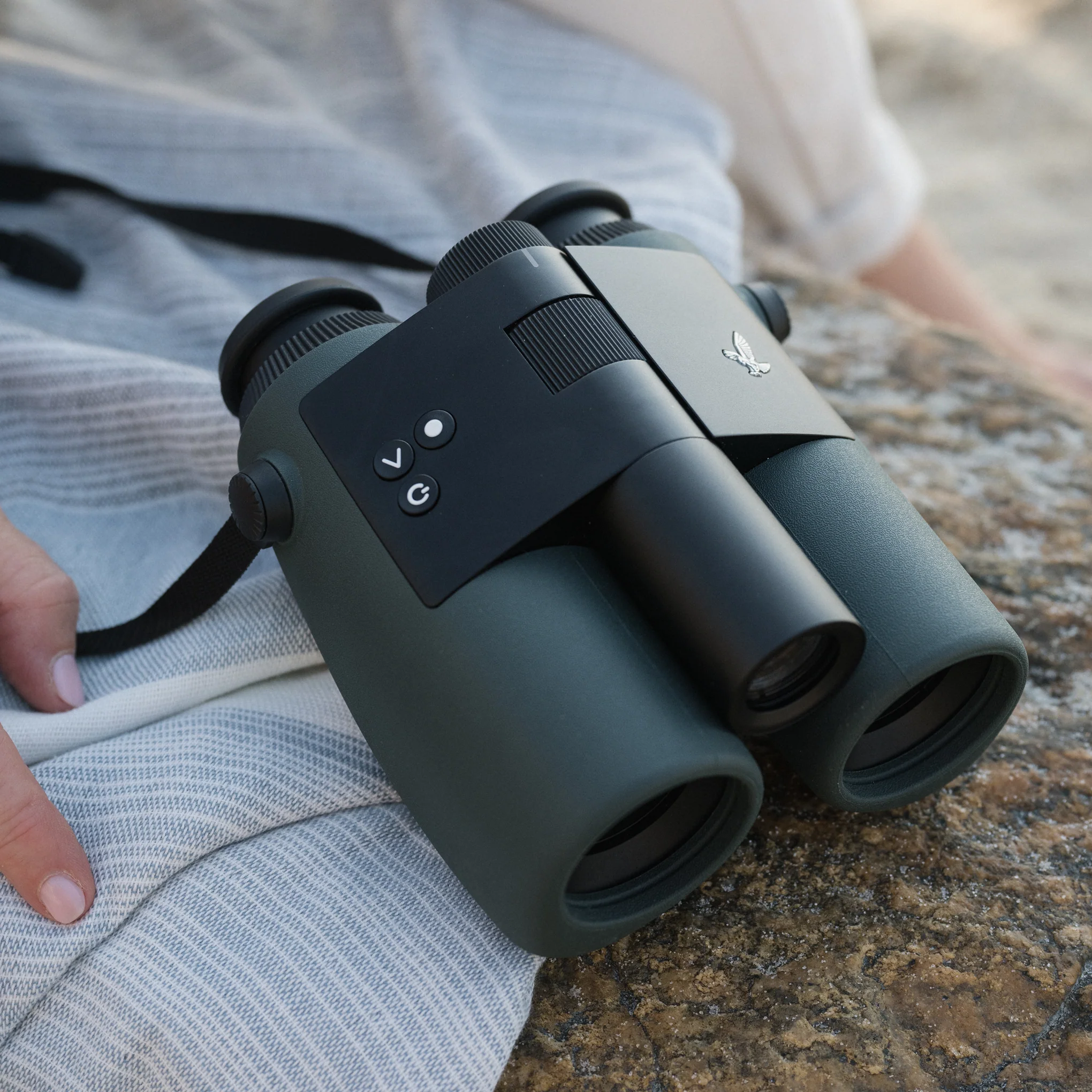 Swarovski Optix AX Visio Smart Binoculars - Image 5