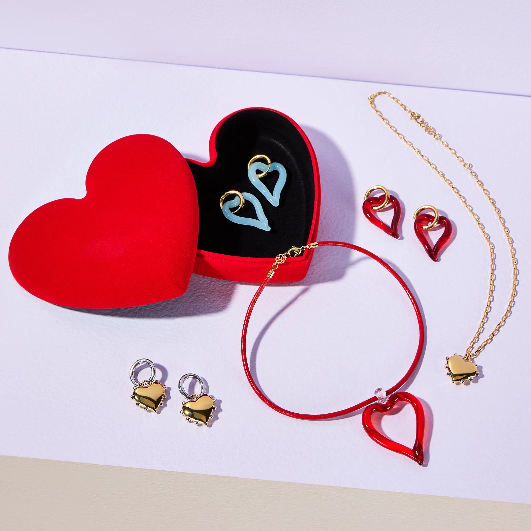 Velvet Heart Storage Box - Image 2